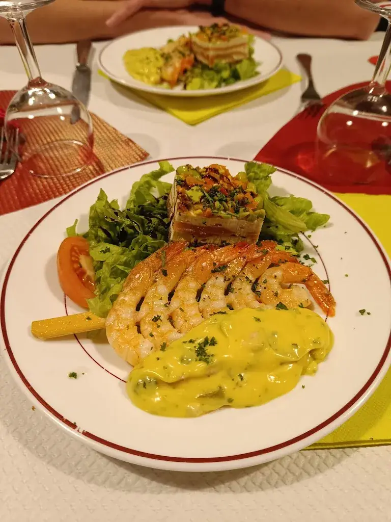 TONIO_L' Entracte_Saint-Bonnet-le-Château_review