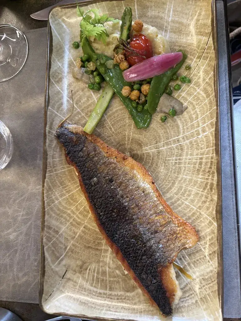 Jon Hausam_Restaurant L'Outsider_Gordes_review