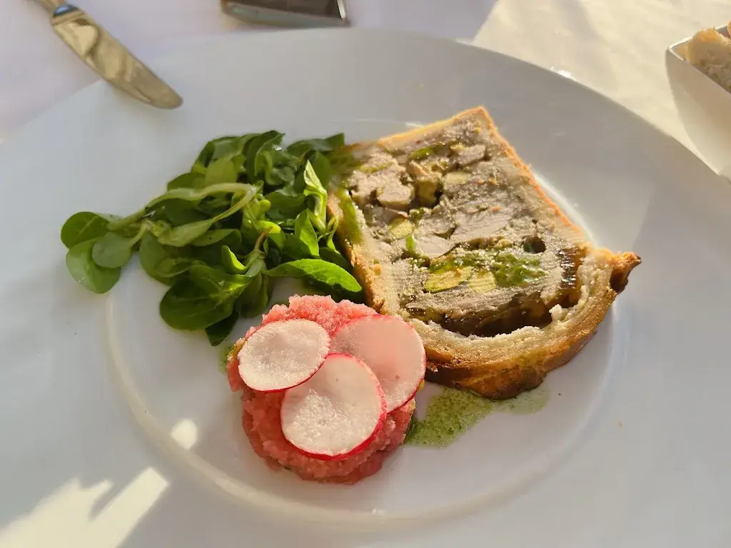 Tiffany Huang_Restaurant Le C_Gordes_review