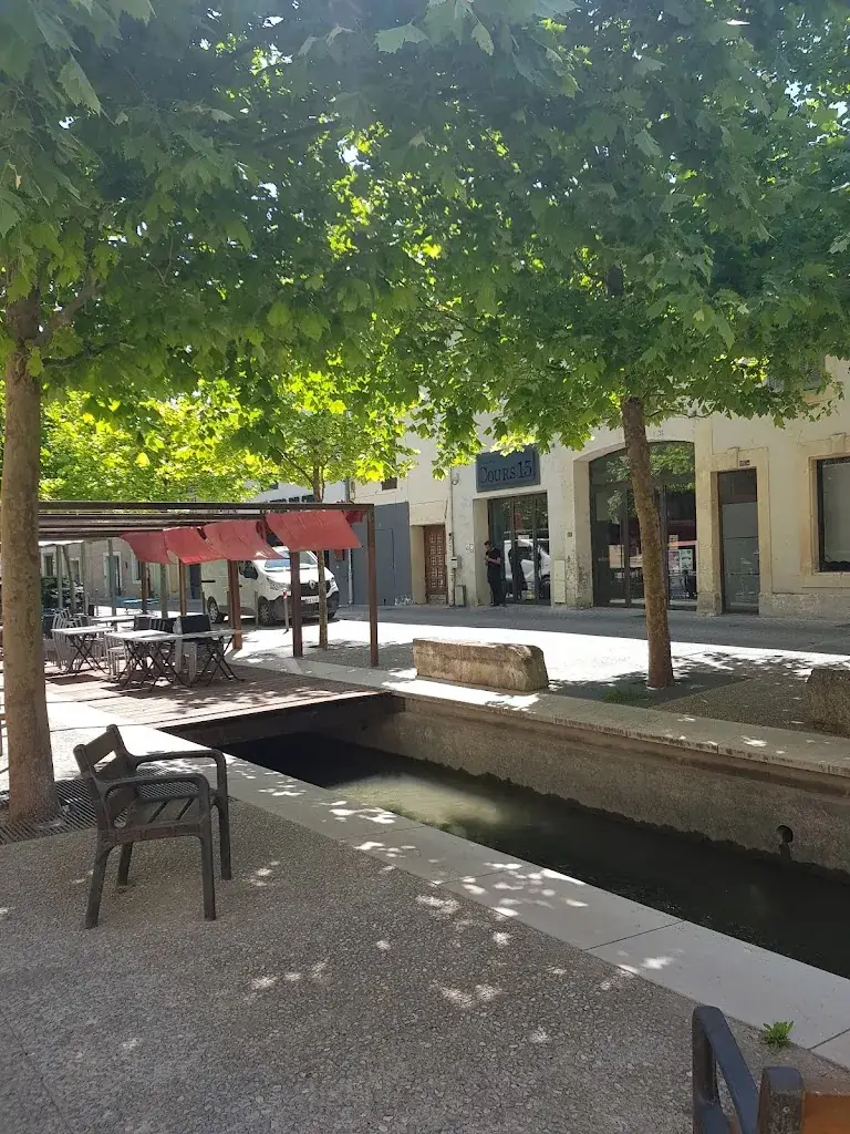 Beaudrillard Alain_Cours 15_Graveson_review