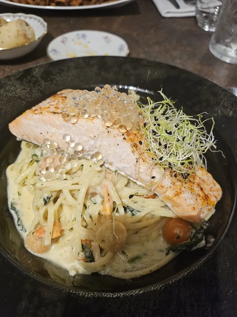 Aude L84_LA TABLE DE MARCEL_Graveson_review