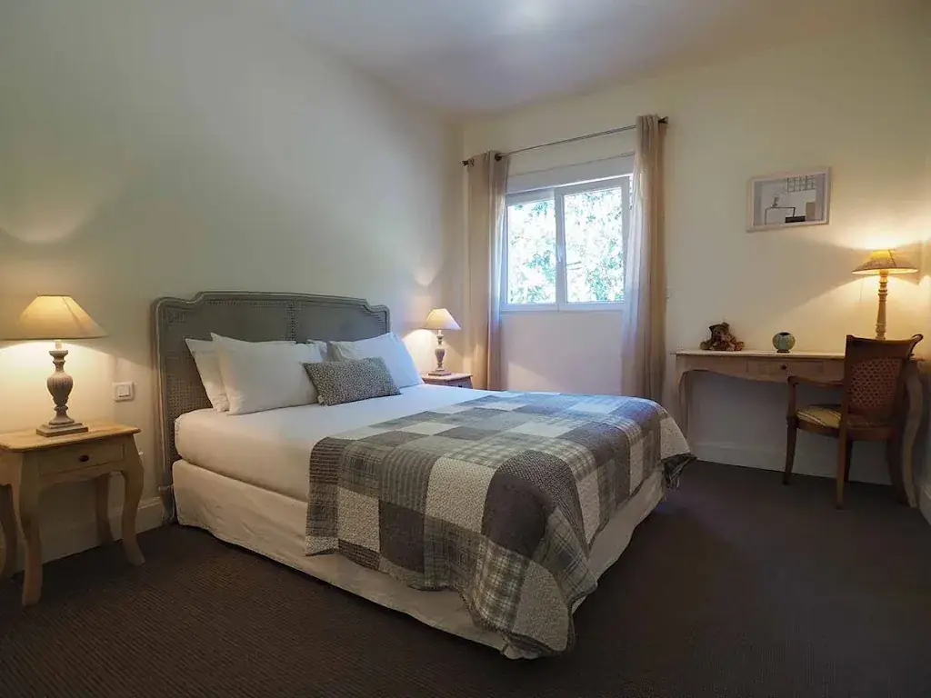 Le Clos Des Cyprès_Graveson_slider_image_3