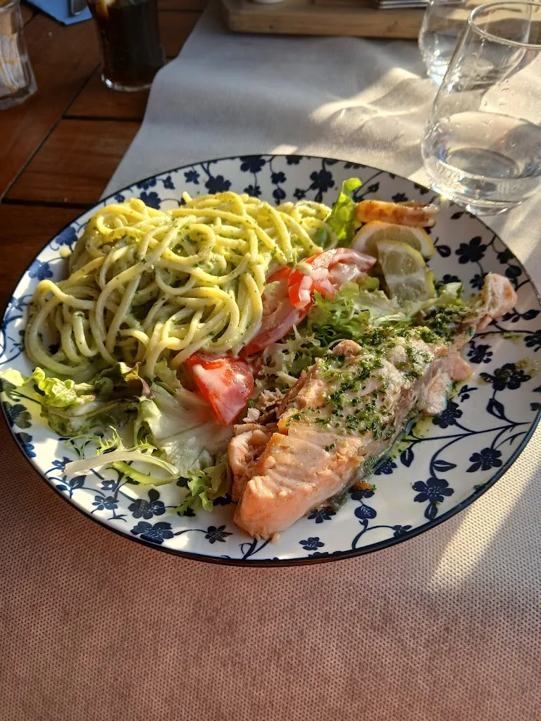 Donnacha_LOU GÂTÉ_Grimaud_recensione