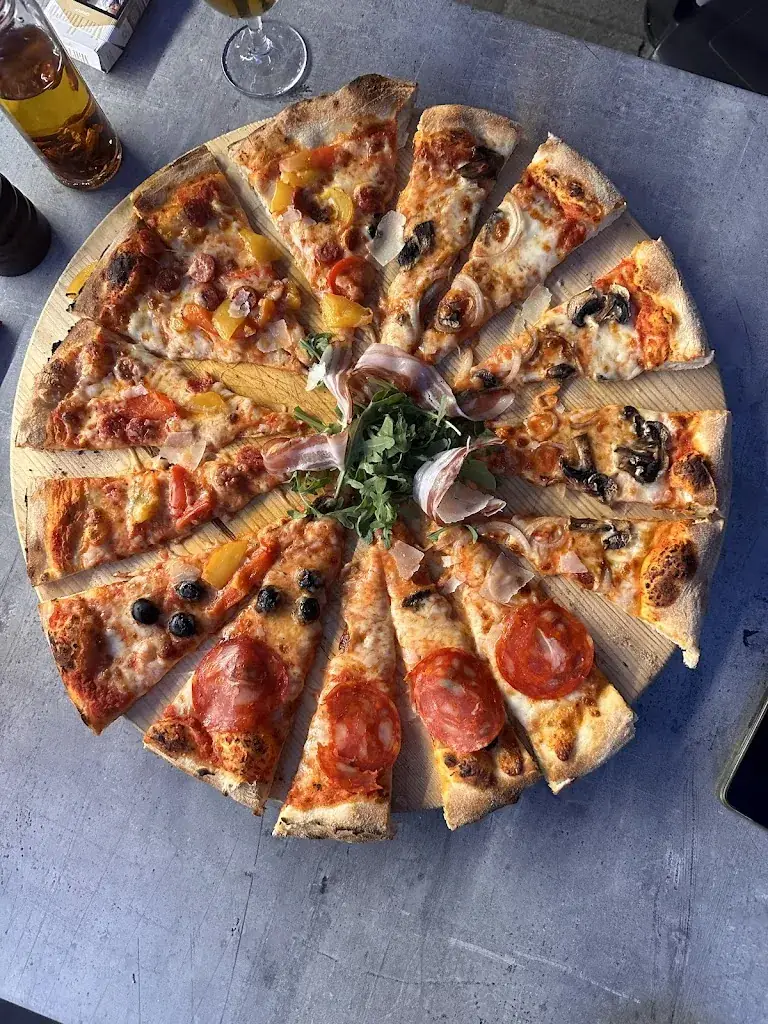 Menu_Restaurant Pizzeria Le Grillon_Prez-vers-Noréaz_image_5