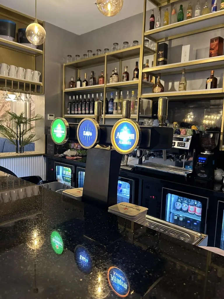 LE SIXIÈME SENS restaurant à Grillon