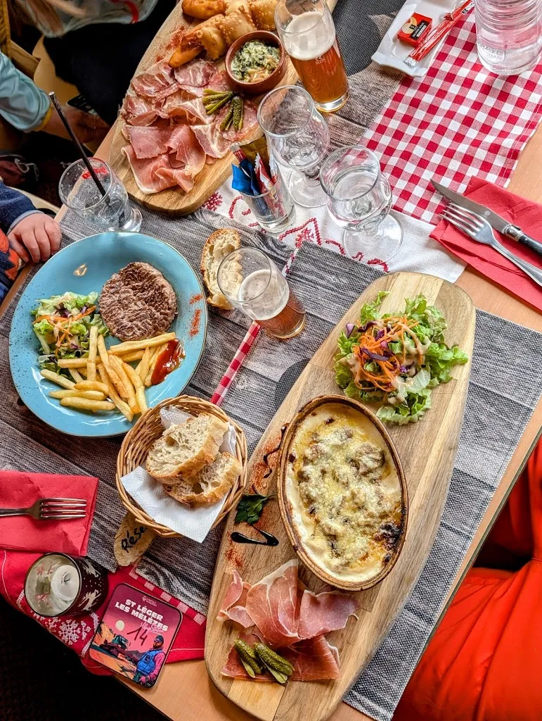 Jérémy F. 05_Le Grillon_Saint-Léger-les-Mélèzes_review