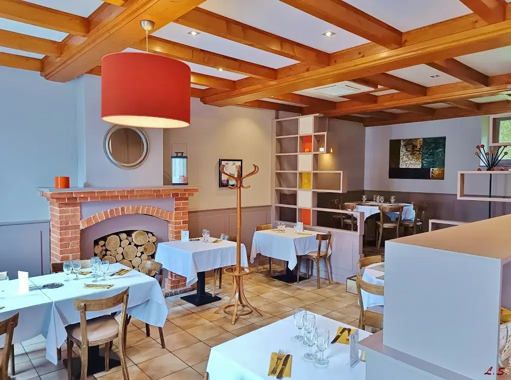 Restaurant le Dolmen chambres d'hôtes_Luriecq_slider_image_3