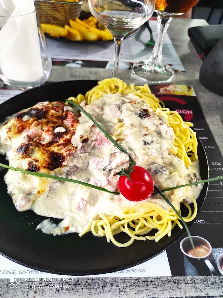 Le Grillon_Saint-Étienne-de-Saint-Geoirs_slider_image_2