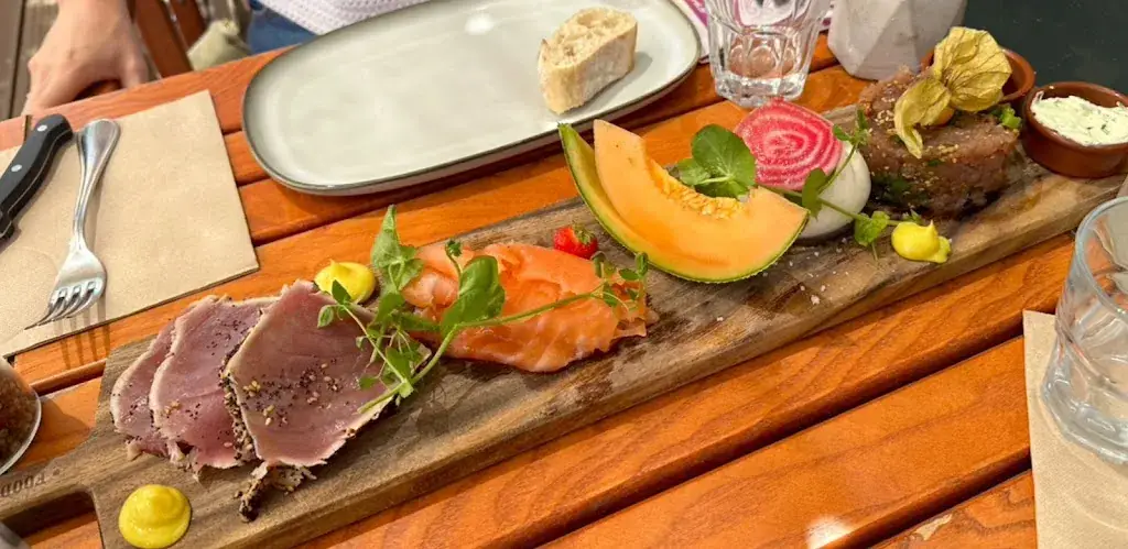 Beat Robuchon_LE CADET 83_Hyères_review