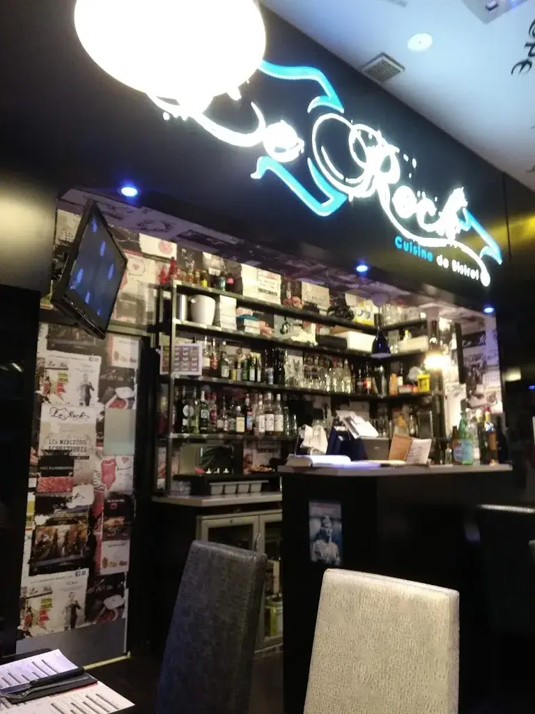 Phillip Spencer_Le Rock Hyères_Hyères_review