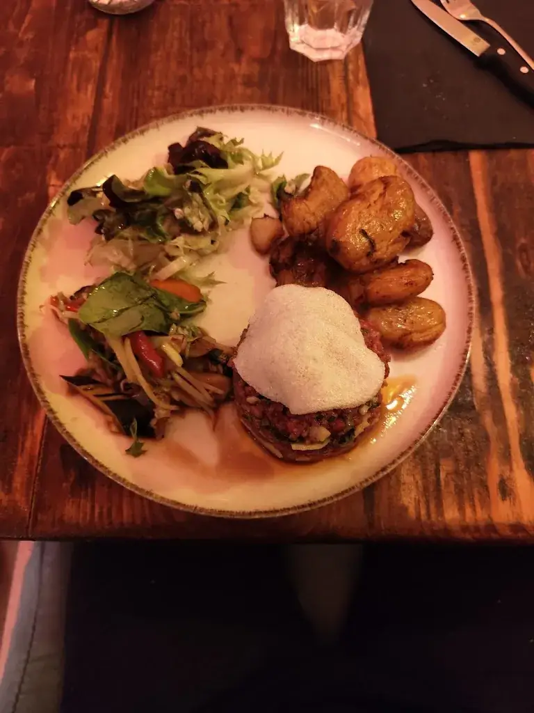 Mike Deiss_Le Papaya_Hyères_review