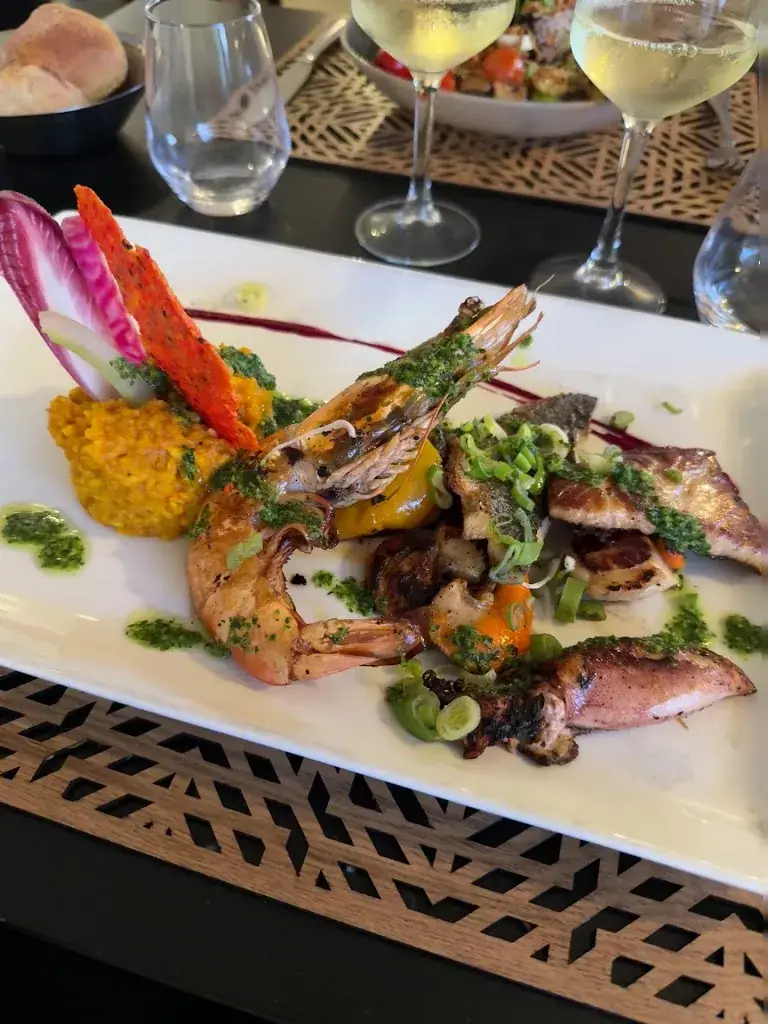 Le Grand Baie_Hyères_slider_image_2