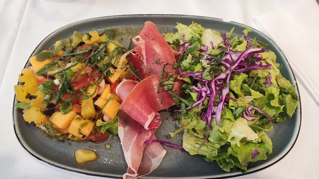 Restaurant La Jeannette_Hyères_slider_image_3