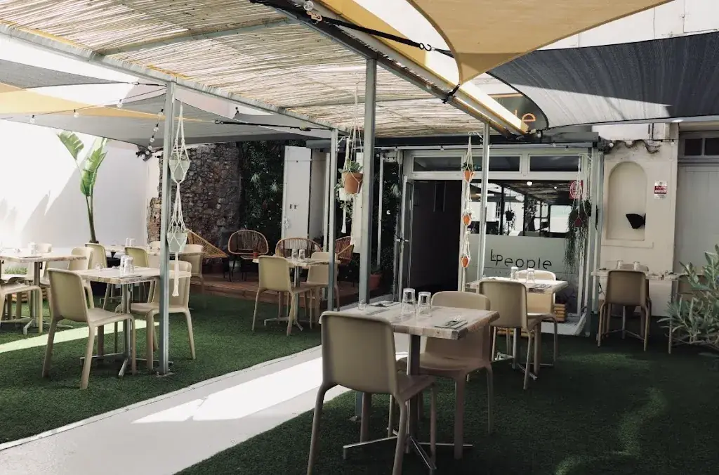 Le People_Hyères_slider_image_3