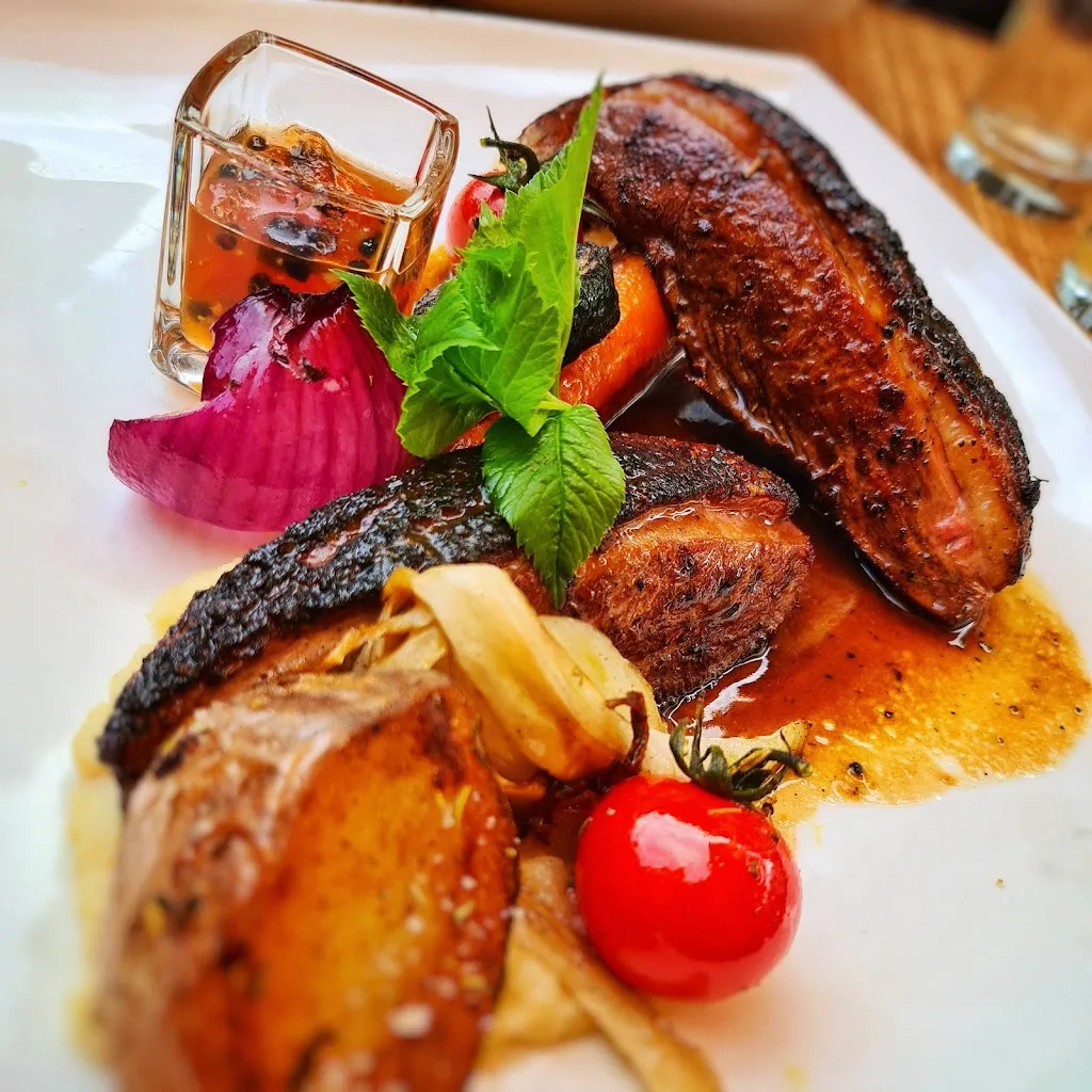 Dedans Dehors_Guillestre_slider_image_2