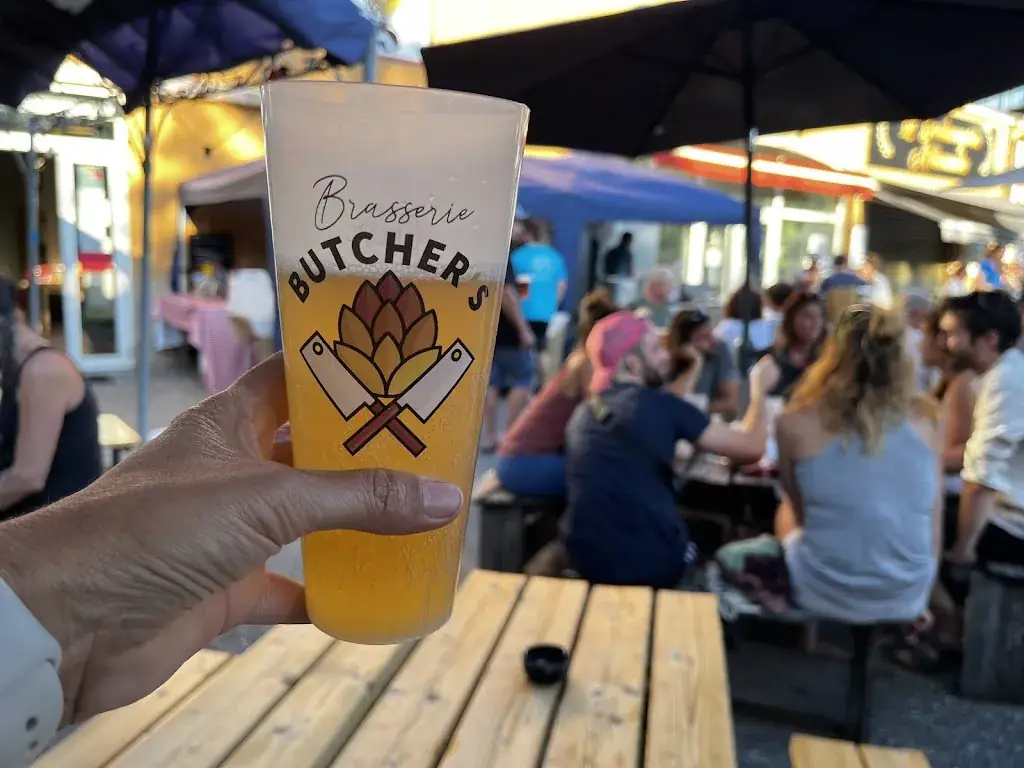 Esther Martinez Redal_Brasserie BUTCHER's_Guillestre_review