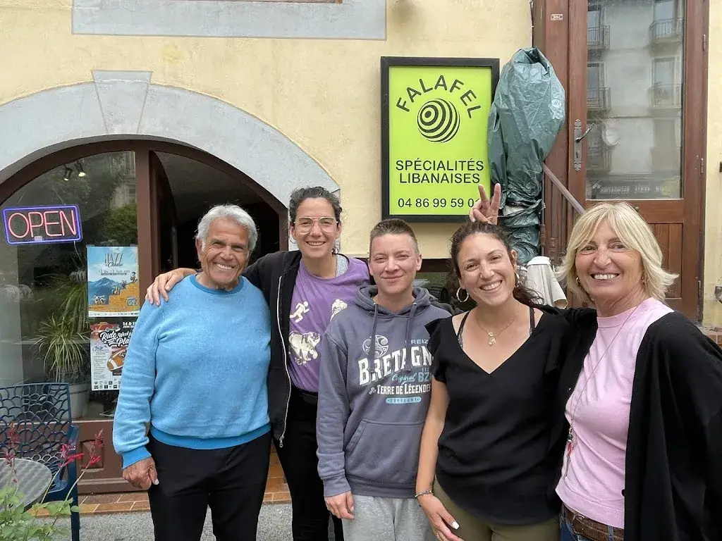 vivi Radio_Falafel_Guillestre_review