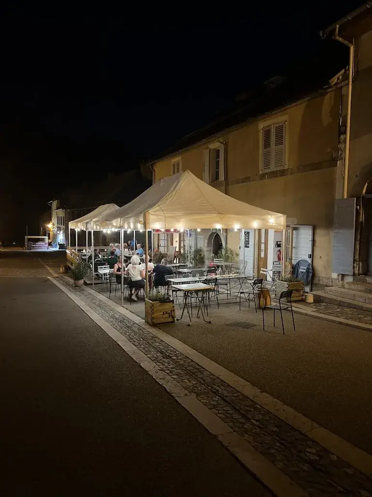 Brice Bonnassies_Le Glacier Bleu_Mont-Dauphin_review