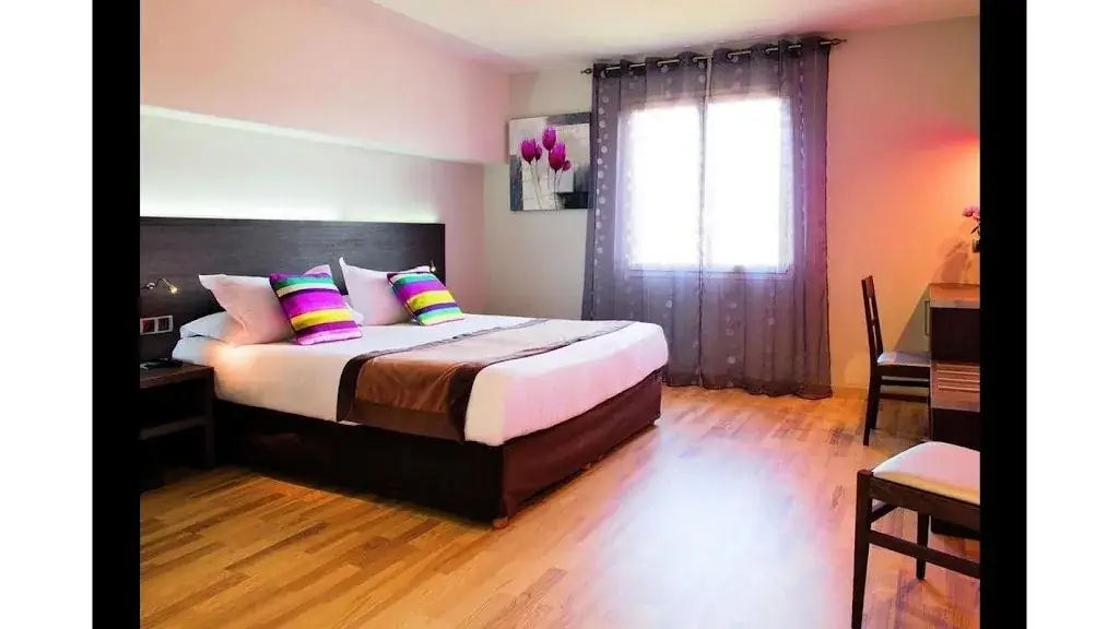 Hôtel Eliotel_Peschadoires_slider_image_2