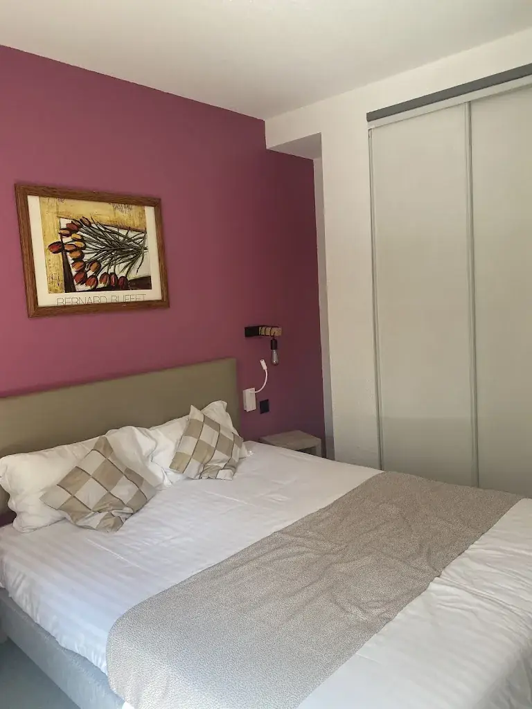 Paulina A._Hotel Lacour_Eygliers_review