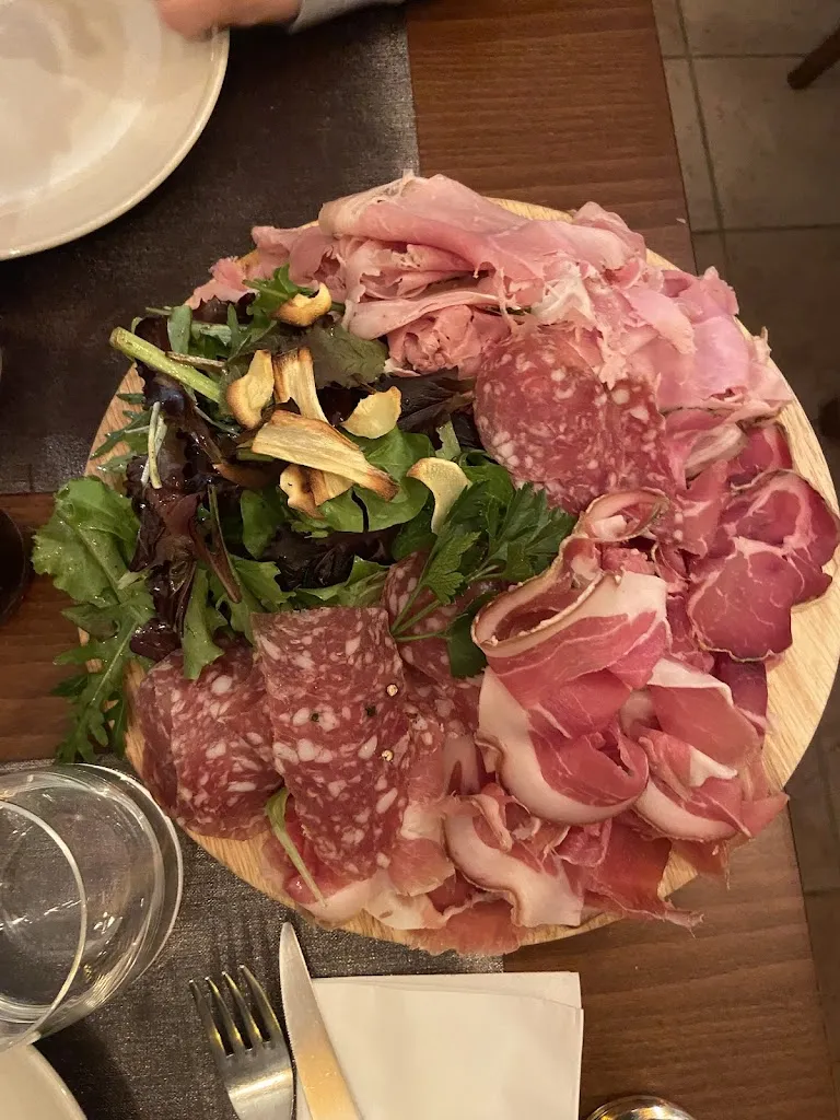 Stéphane Pagès_LA BERGERIE Cave à vin et Restaurant_Risoul_review