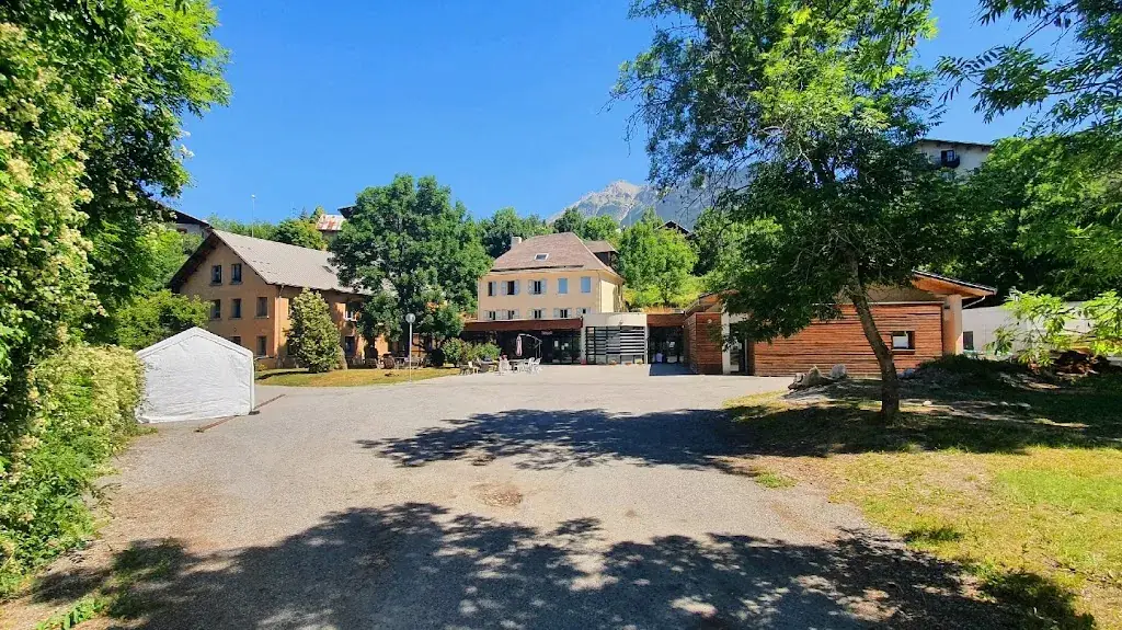 Auberge de Jeunesse de Guillestre - Entre Guil & Mets_Guillestre_slider_image_2