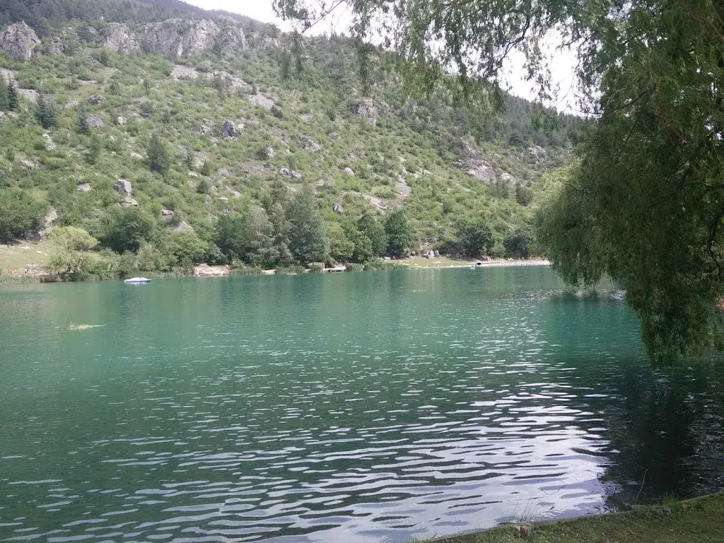 Restaurant Au bord du lac Eyglier_Eygliers_slider_image_2