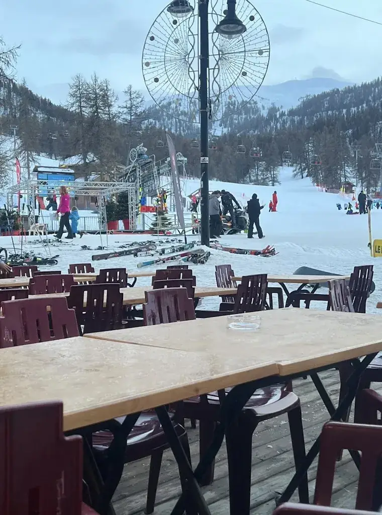 Restaurant L'Ecureuil_Risoul_slider_image_3