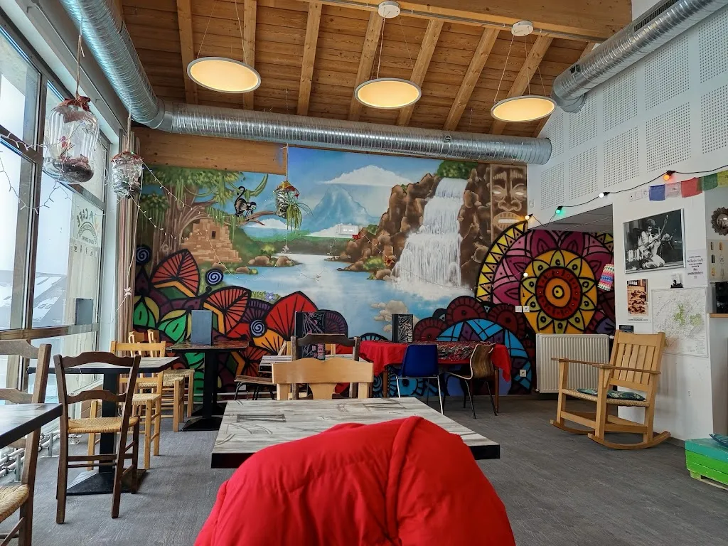 Swim cafe_Risoul_slider_image_3