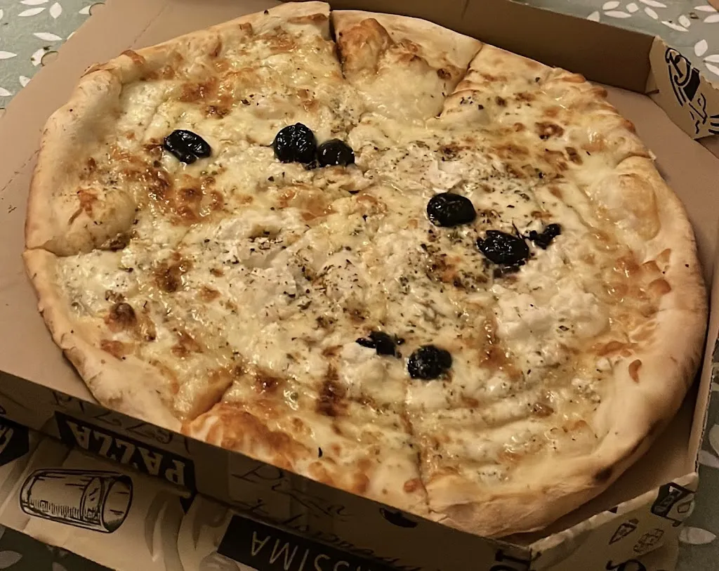 Team Sorcier Pizza Restaurant in Guillestre