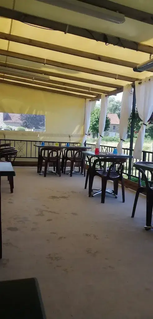 Restaurant le Lavarat_Pionsat_slider_image_1