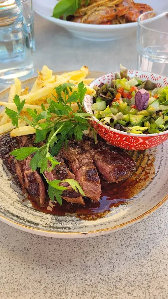 Carole DOUKHAN_La Source Restaurant_Gréoux-les-Bains_review