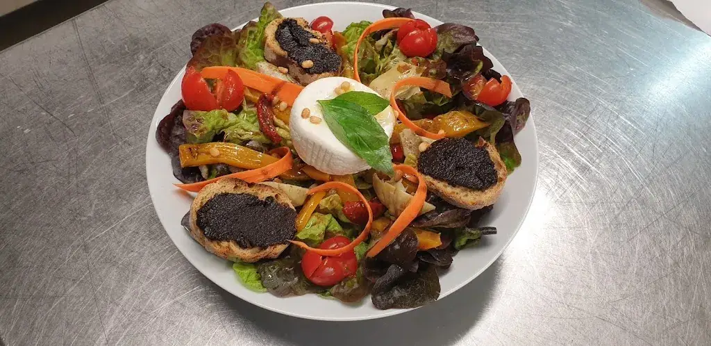 La Source Restaurant_Gréoux-les-Bains_slider_image_2