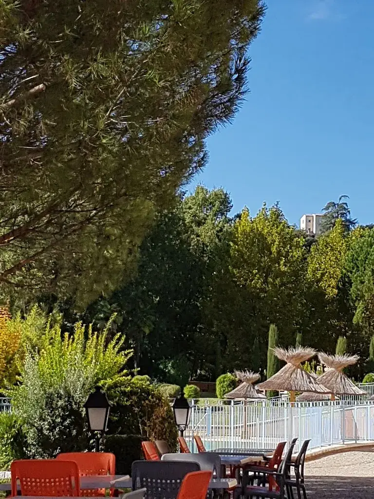 La Source Restaurant_Gréoux-les-Bains_slider_image_3