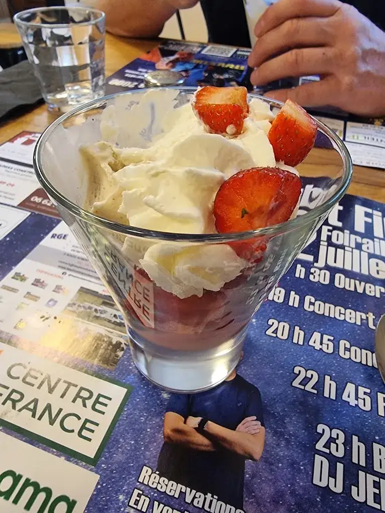 Lolly Dawson_La cocotte du château_Pionsat_review