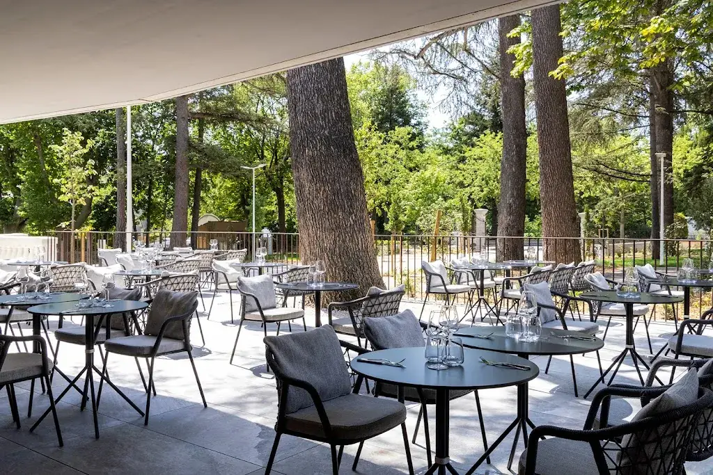 Restaurant Le Pavillon | Villa Castellane restaurant in Gréoux-les-Bains