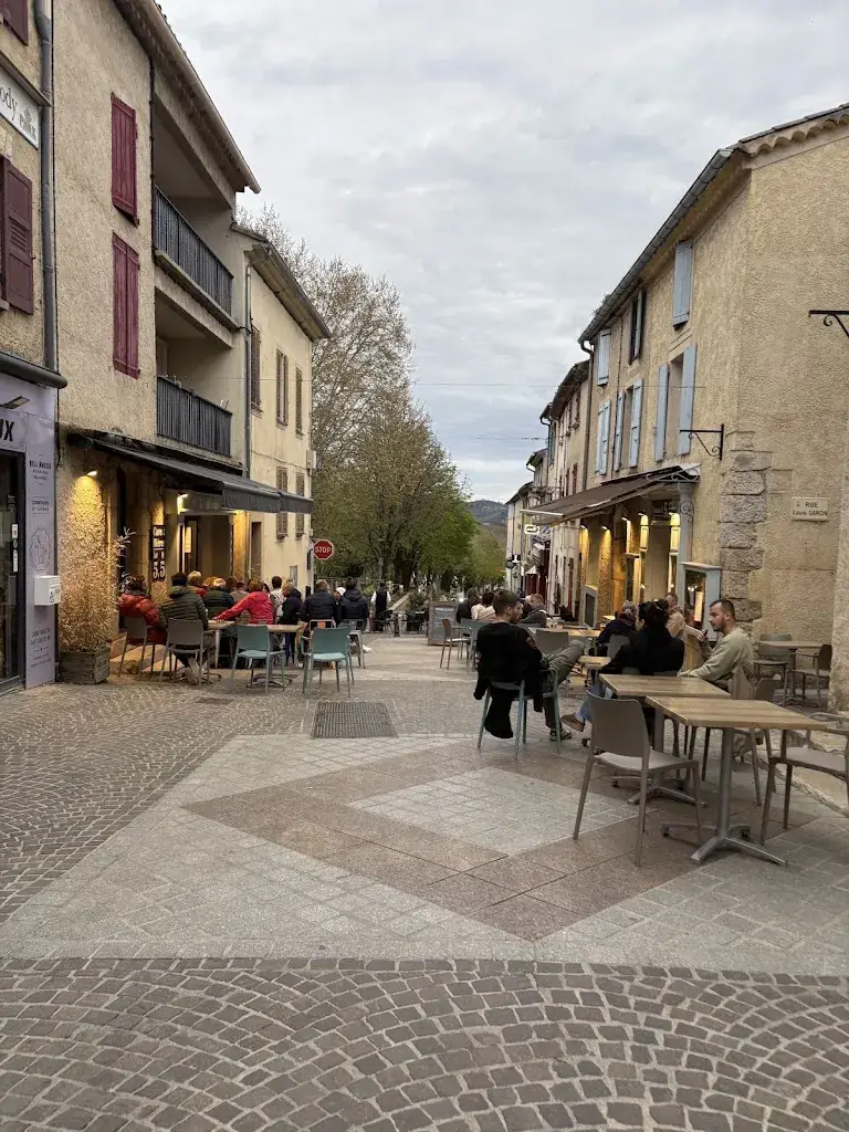 sarah boirac_Le 5.5_Gréoux-les-Bains_review