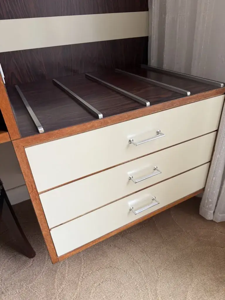 Jennifer Burchard_Hôtel Villa Borghese, The Originals Relais_Gréoux-les-Bains_review