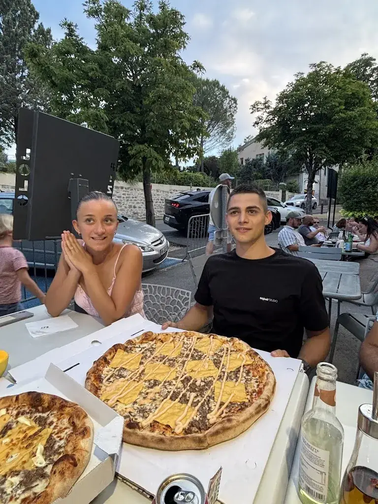 MALO GUSTO_Pizza Lolo_Gréoux-les-Bains_review