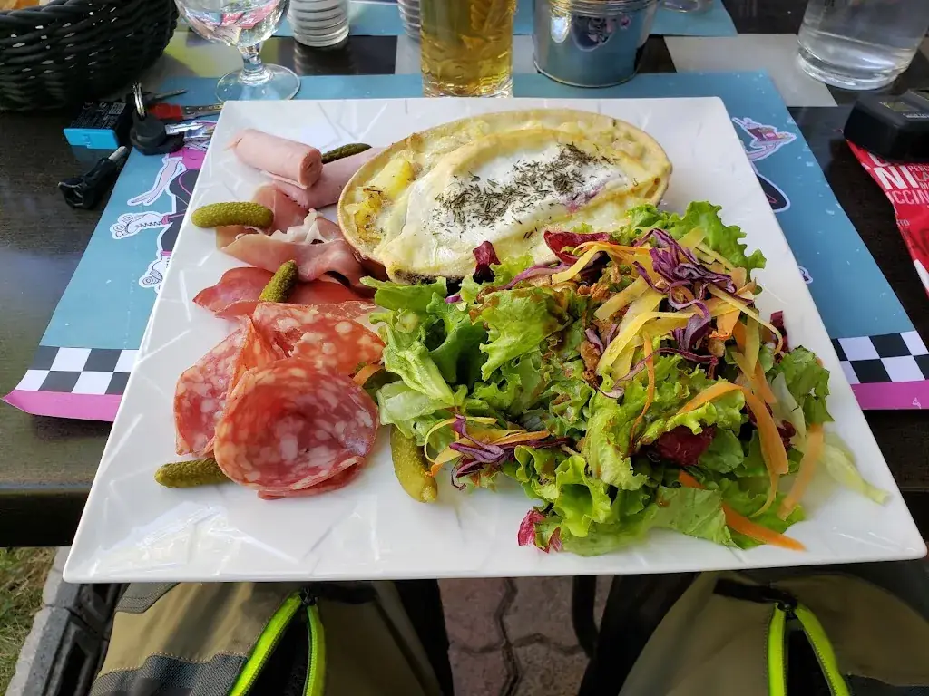 Ray Gagne_Bar des Arcades_Jausiers_review