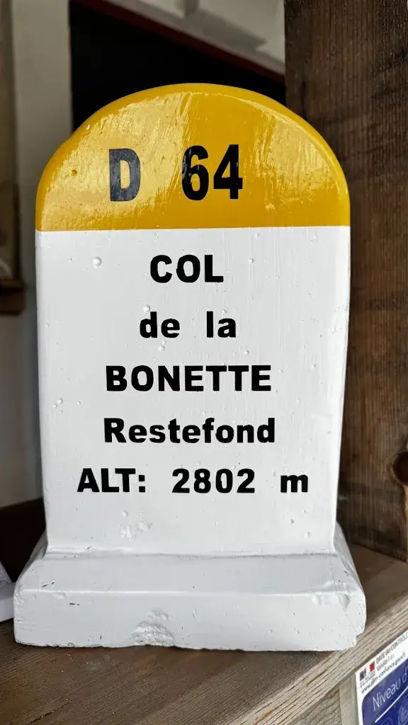 Lucia Tulimiero_Buvette de la bonette 2536 m_Jausiers_recensione