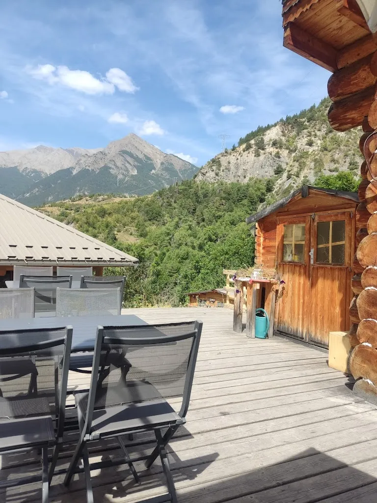 Pizzeria la caravanne restaurant in Jausiers