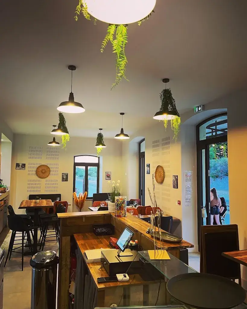 Brusco restaurant restaurant in Jonquières