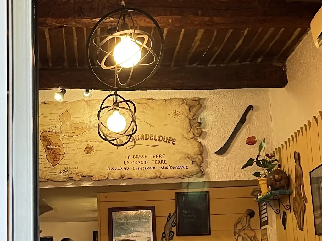 Restaurant Aux Deux Saveurs ristorante a Jouques