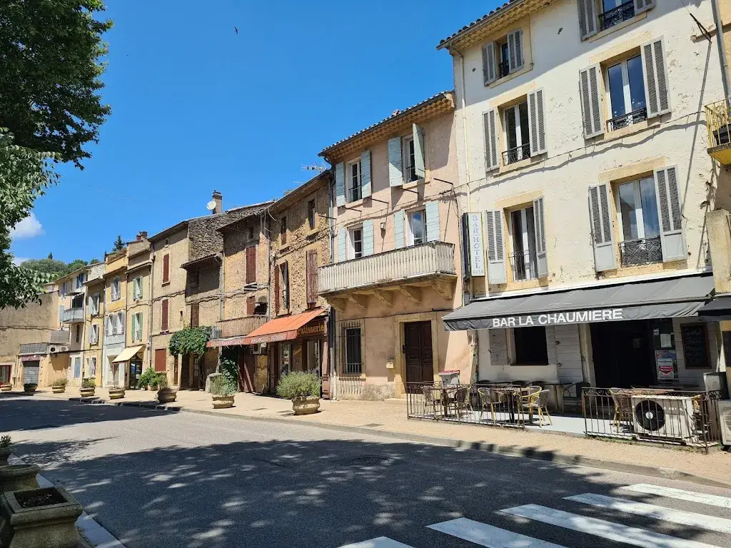 Bar La Chaumière_Jouques_slider_image_2