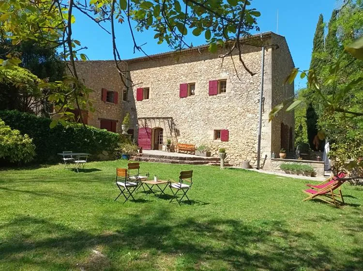 OLD MILL Bed & Breakfast restaurant in Jouques