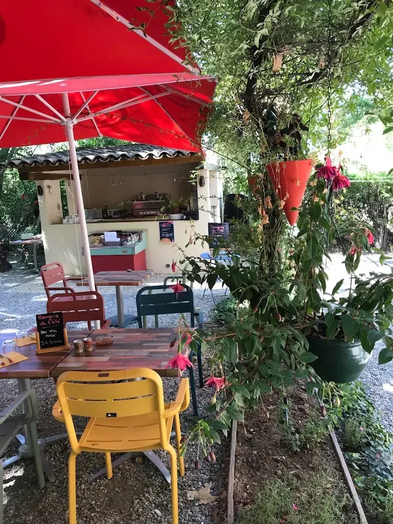 Le Bistrot du Roy restaurant in Peyrolles-en-Provence