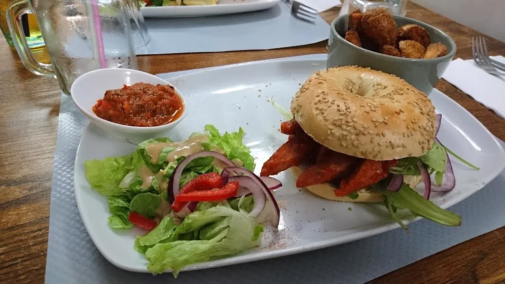 Le Bel Hambourg_Nyons_slider_image_2