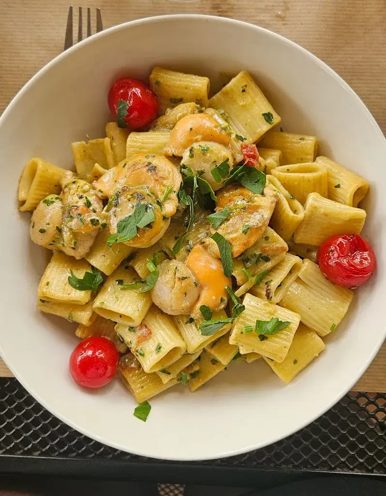 Nina JULIA_Le Nautilus_Marseille_review