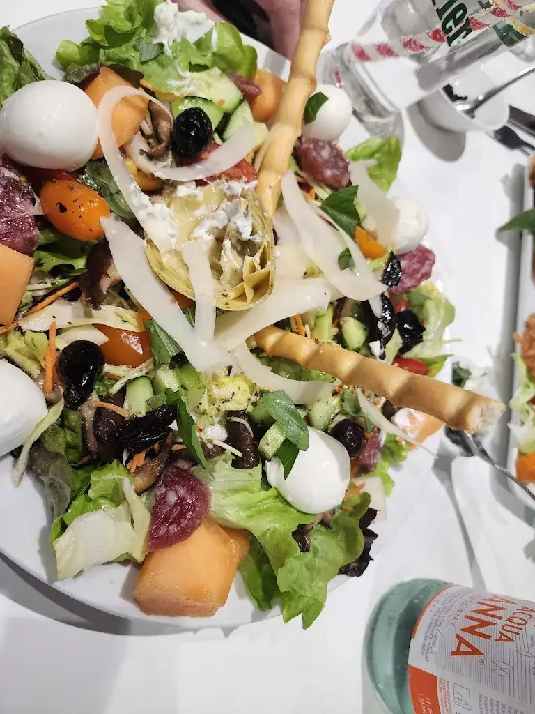 Le Petit Naples_Marseille_slider_image_3